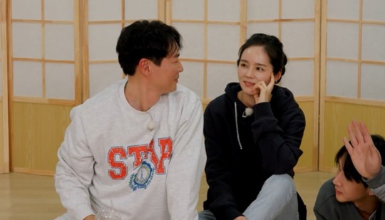 ▲ 연정훈(왼쪽), 한가인 부부. 제공| KBS2 '1박 2일'