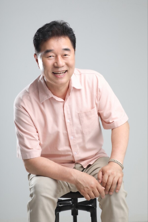 38년 섬유 사업가, 생애 첫 앨범 내고 가수 '허도'로 데뷔
