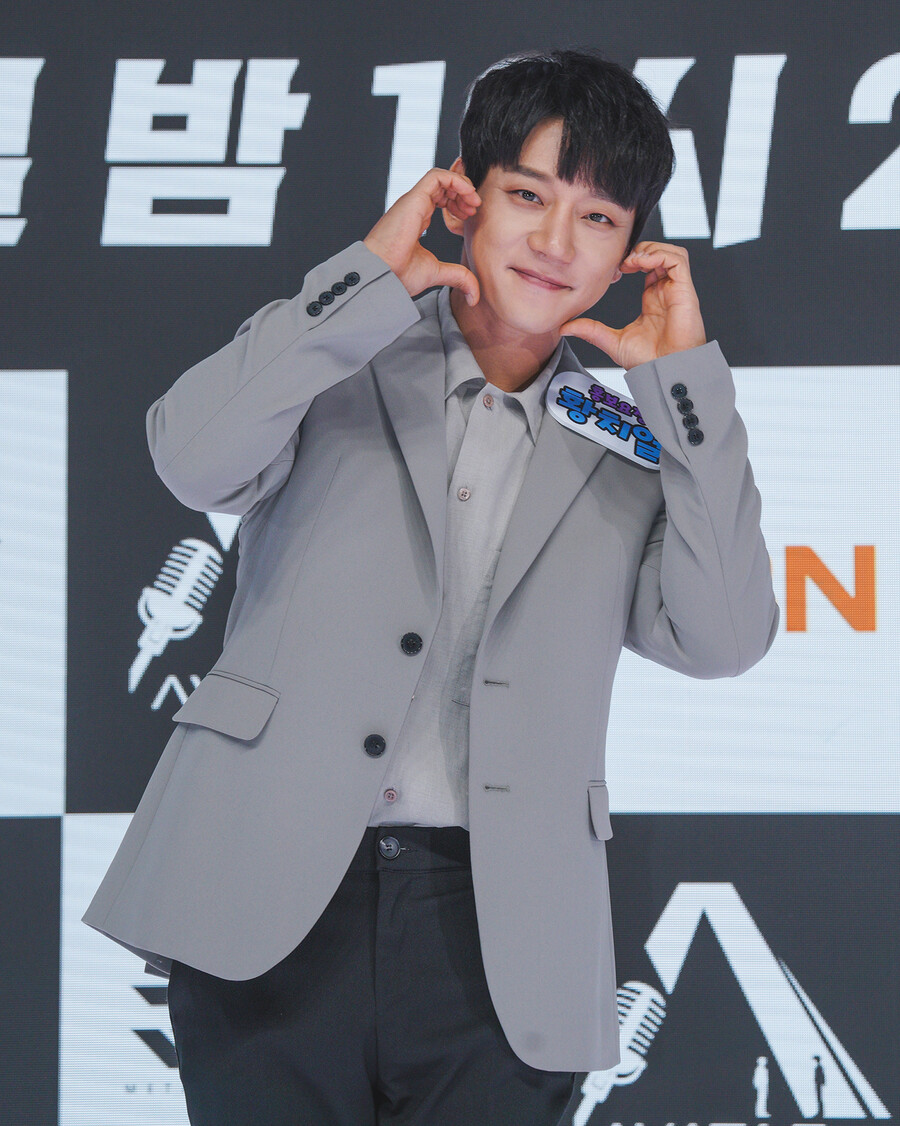 ▲ MBN 새 예능프로그램 '아바타싱어' 가수 황치열. 제공| MBN