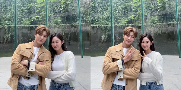 ▲ 가수 서울(왼쪽)이 송가인 조카로도 잘 알려진 배우 조은서와 뮤직비디오 촬영에서 다정한 모습을 연출했다. 출처|케이에이치컴퍼니 공식 SNS 채널