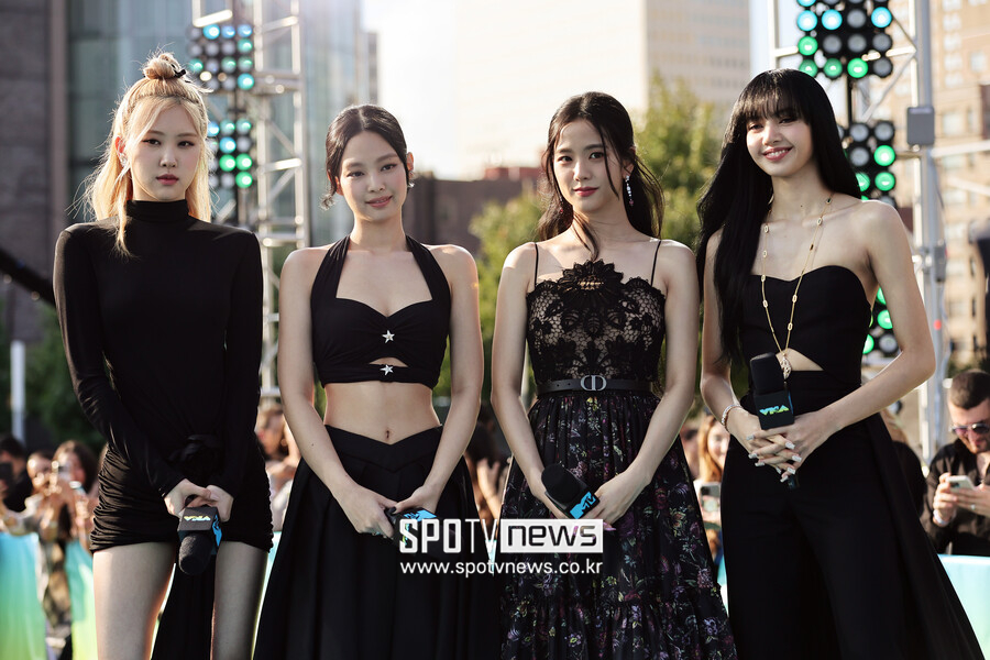 ▲ 'MTV 비디오 뮤직 어워드'에 출연한 블랙핑크.  ⓒgettyimages