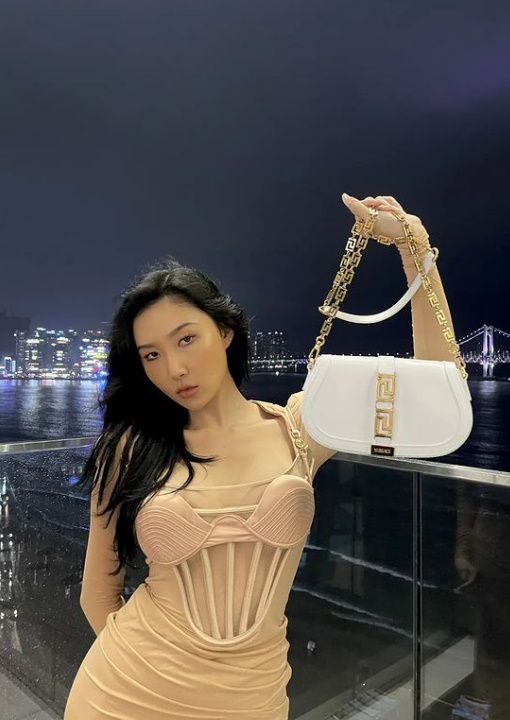 ▲ 출처| 화사 인스타그램