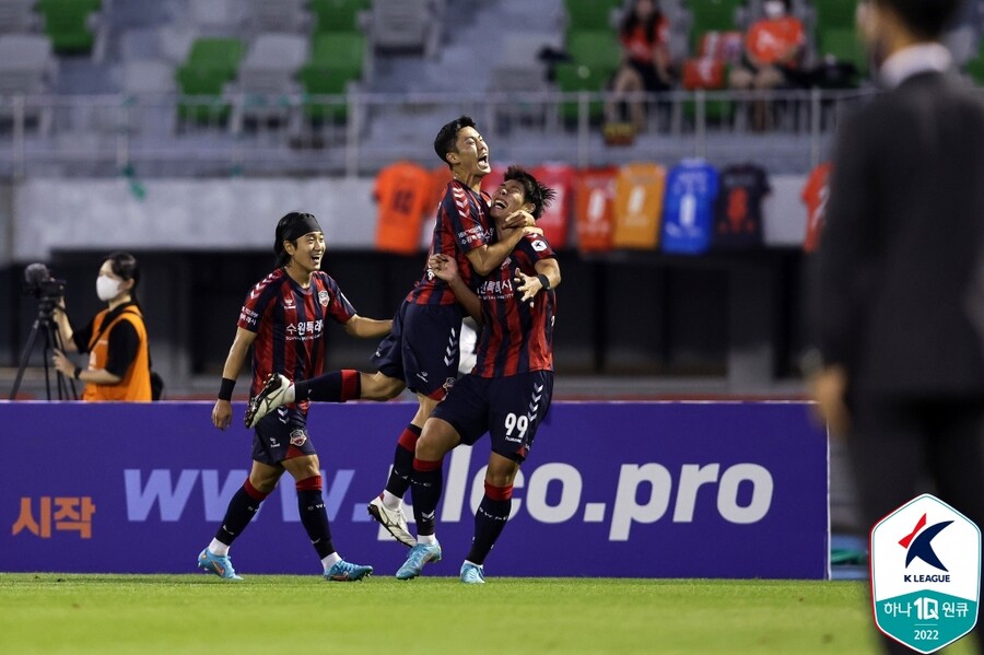 ▲ 수원FC 내 좋은 분위기를 전한 박민규. ⓒ한국프로축구연맹