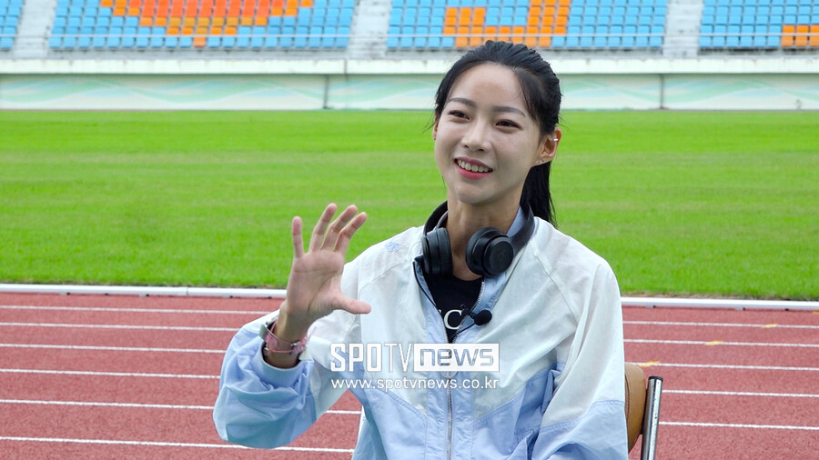 ▲ 스포티비뉴스와 인터뷰 중인 김민지