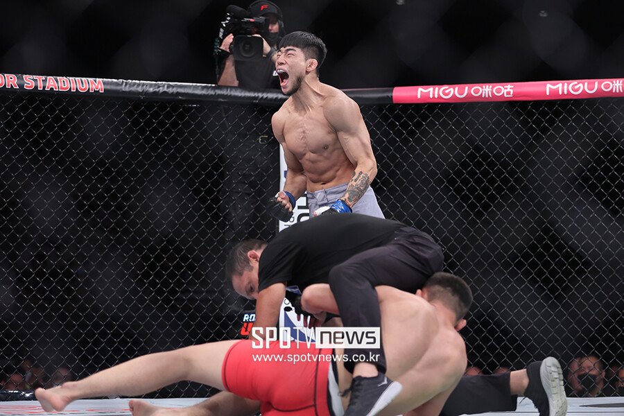 ▲ 로드 투 UFC 라이트급 준결승전에 나서는 '적토마' 김경표.