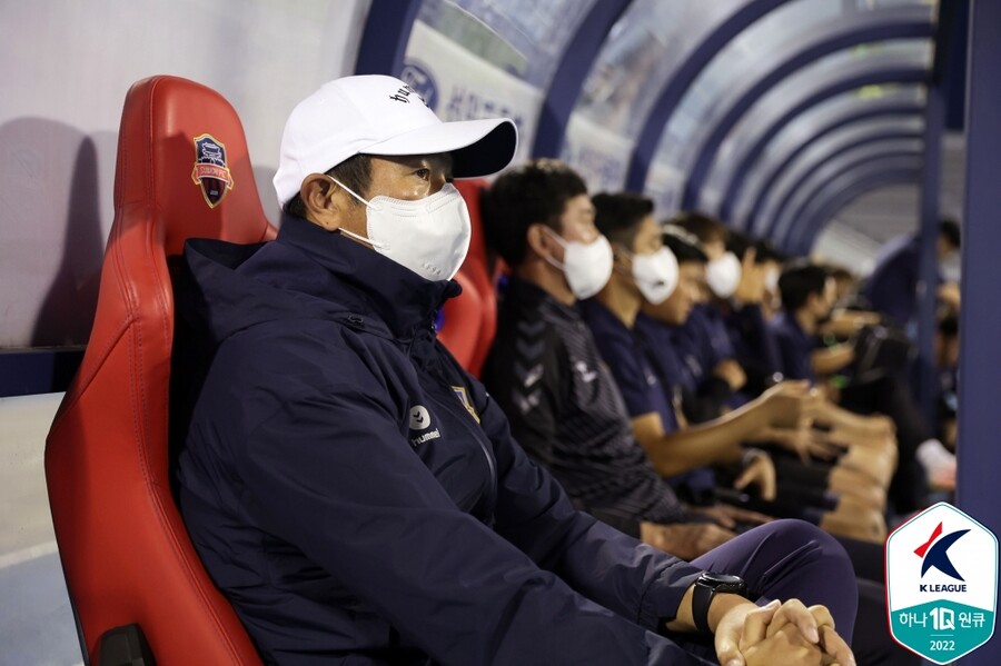 ▲ 김도균 수원FC 감독. ⓒ한국프로축구연맹