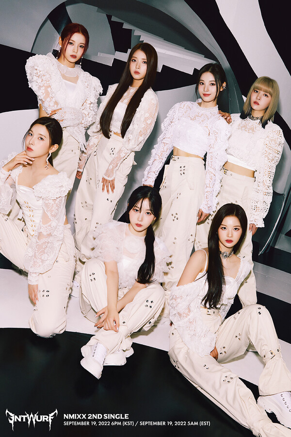▲ 엔믹스 두번째 싱글 '엔트워프' 콘셉트 사진. 제공|JYP엔터테인먼트