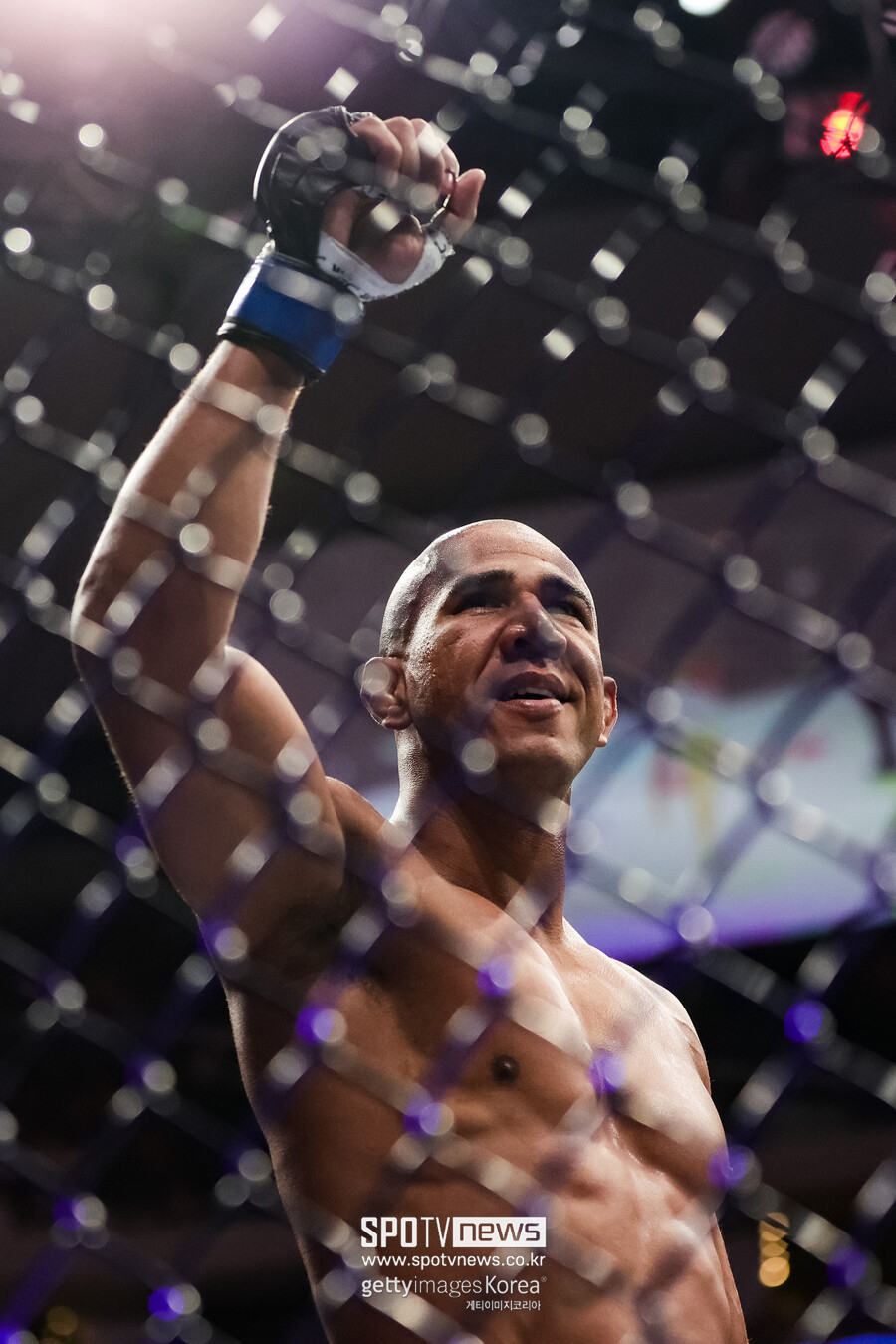 버락 오바마 닮은 UFC 파이터, 드라마 같은 역전 TKO승
