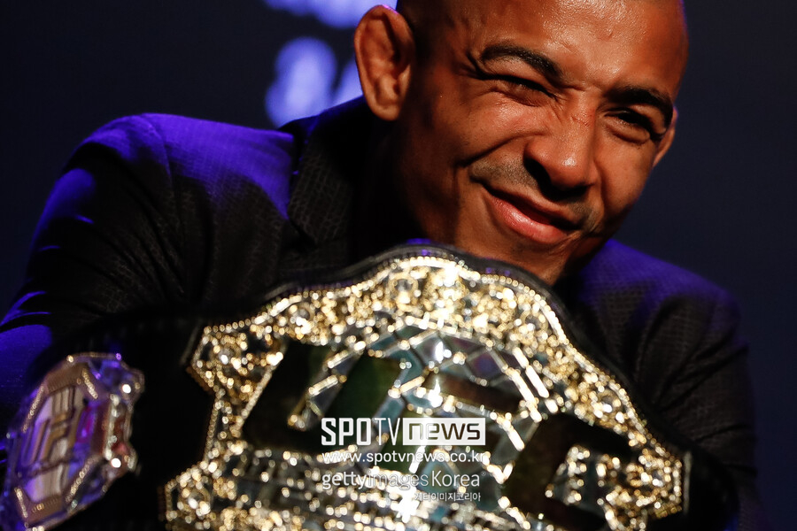 UFC 레전드 조제 알도 은퇴…18년 파이터 인생 마감