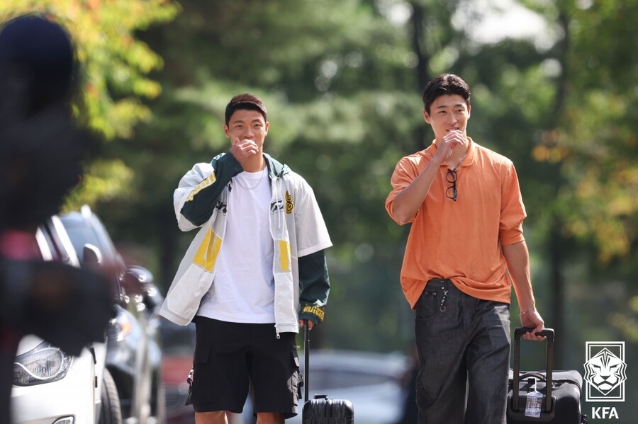 ▲ 마지막으로 합류한 황희찬(울버햄튼 원더러스)과 조규성(김천 상무). ⓒ대한축구협회