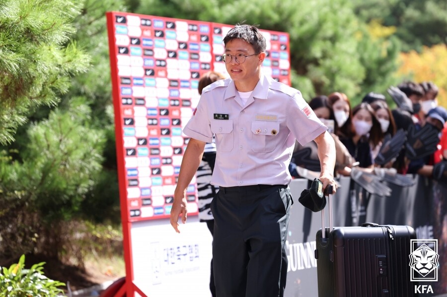 ▲ 정복 차림으로 파주NFC에 합류한 권창훈(김천 상무). ⓒ대한축구협회