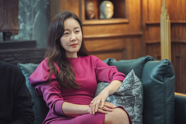 ▲ '작은 아씨들'에서 새로운 차원의 빌런의 모습을 보여주는 엄지원. 제공|tvN