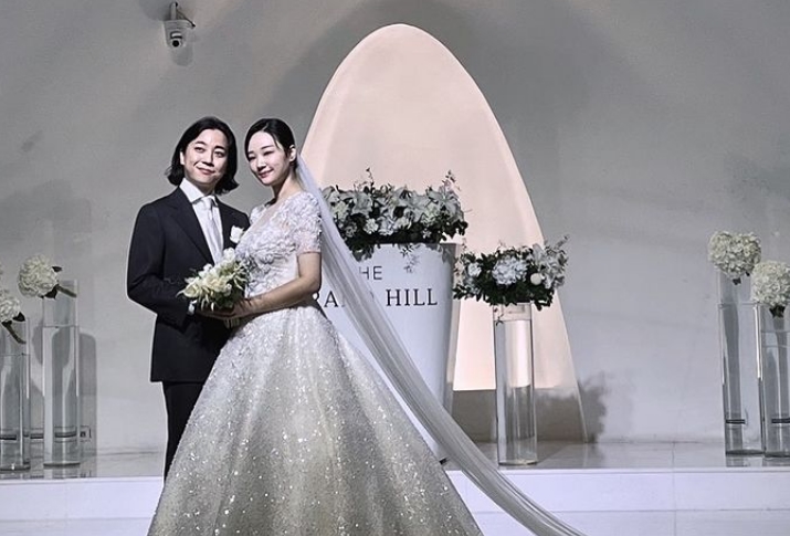 ▲ 넉살(왼쪽)과 신부. 출처| 넉살 인스타그램