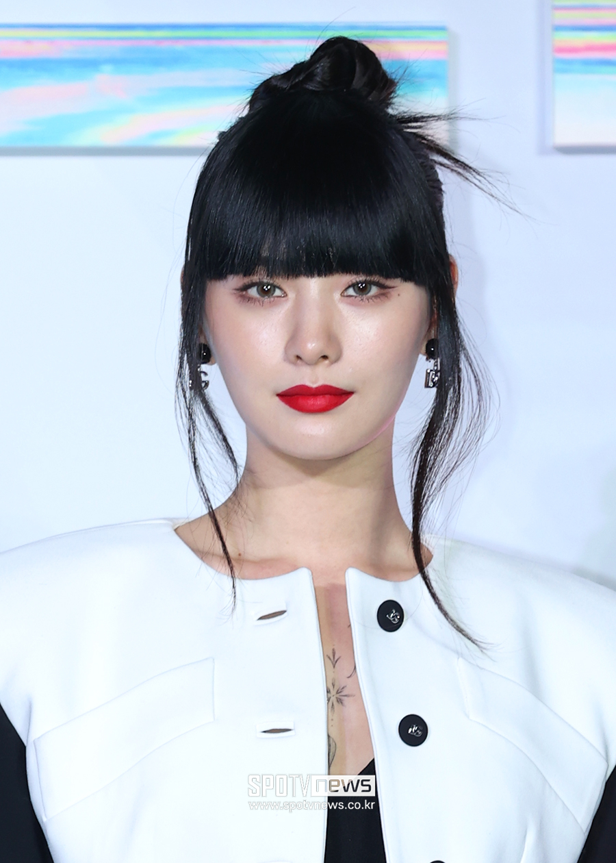 "하고 싶어서 한 것" 나나 온 몸 뒤덮은 타투에 왜 난리?[종합]