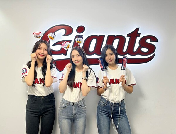 앨리스, 컴백 프로젝트 '시동'…야구장 이벤트 이어 'D-AA' 영상 공개