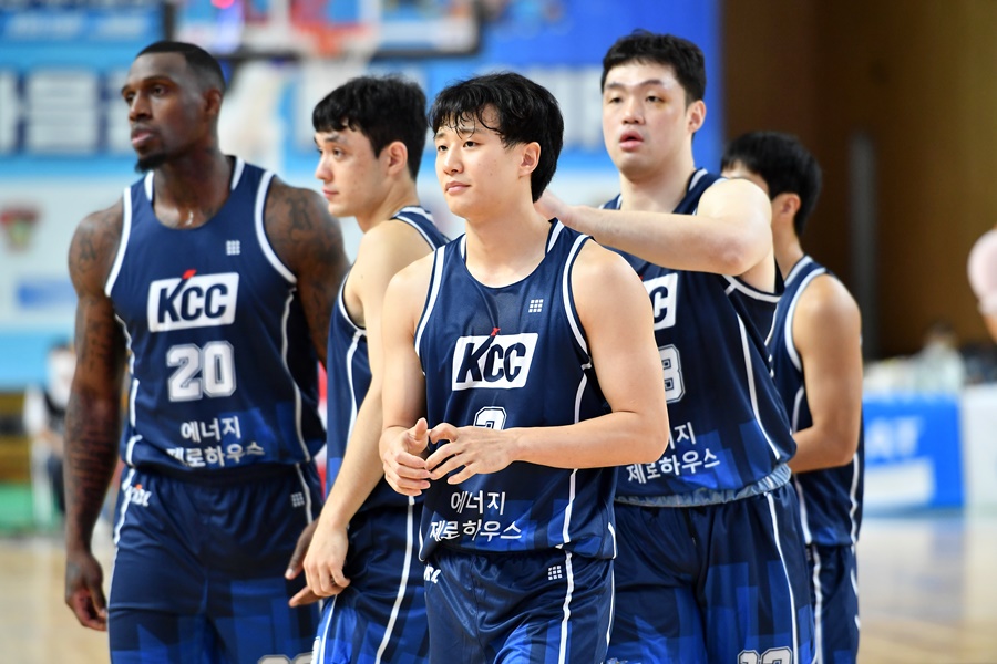 '우승후보' KCC도 시간이 필요하다 "팬들이 보기 답답하겠지만..."