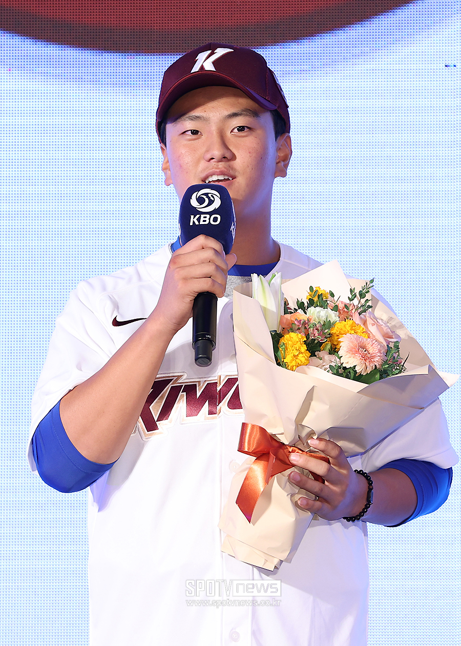 ▲ 고교 시절 투수와 타자 모두 소질을 드러낸 원주고 김건희 ⓒ곽혜미 기자