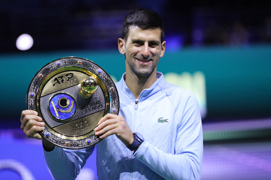 ▲ 2022년 ATP 투어 500시리즈 아스타나 오픈에서 우승한 노박 조코비치 ⓒ연합뉴스/AFP