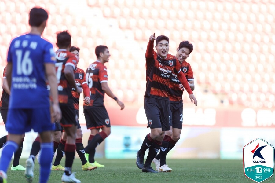 ▲ 포항 스틸러스 이호재가 11일 울산 현대전에서 동점골을 넣었다 ⓒ한국프로축구연맹