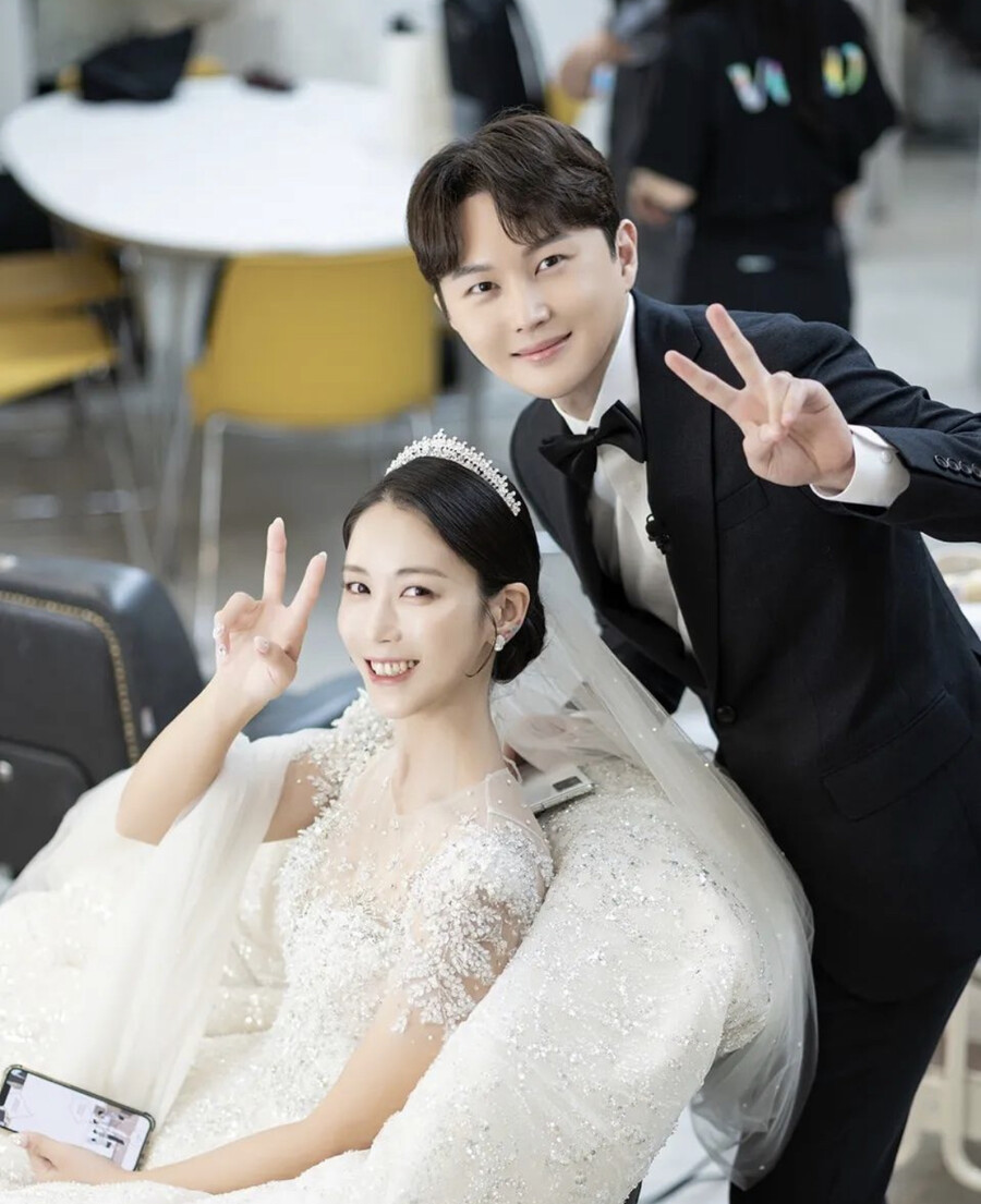 ‘나는 솔로’ 4기 정식♥영숙 결혼 소감 "꿈만 같았던…어렵게 이어진 인연 소중히"