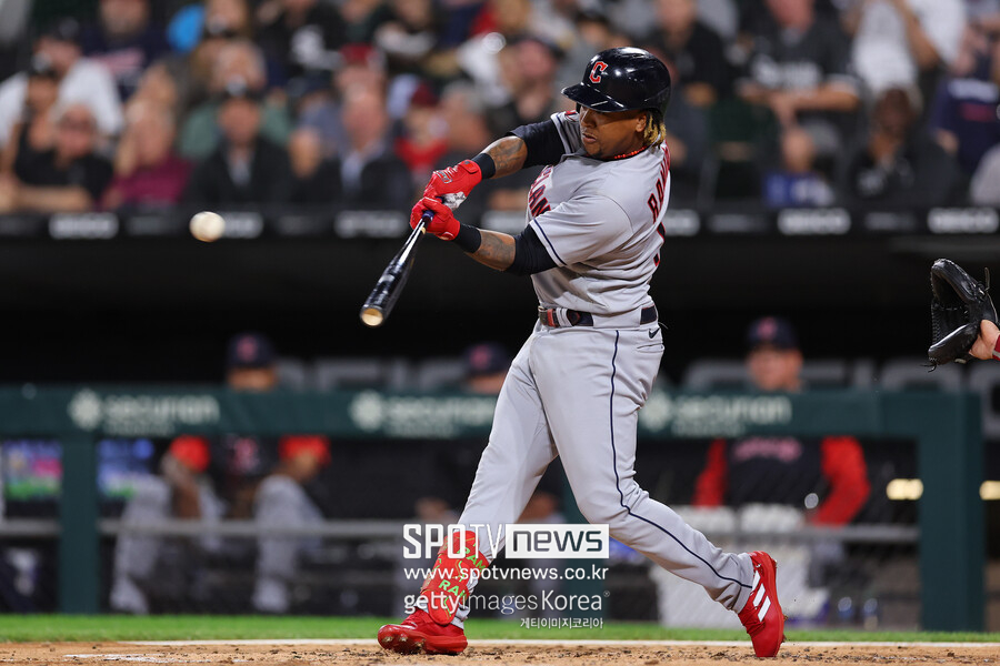 [ALDS] '10회 터졌다' CLE, NYY에 4-2 역전승… 시리즈 1승1패