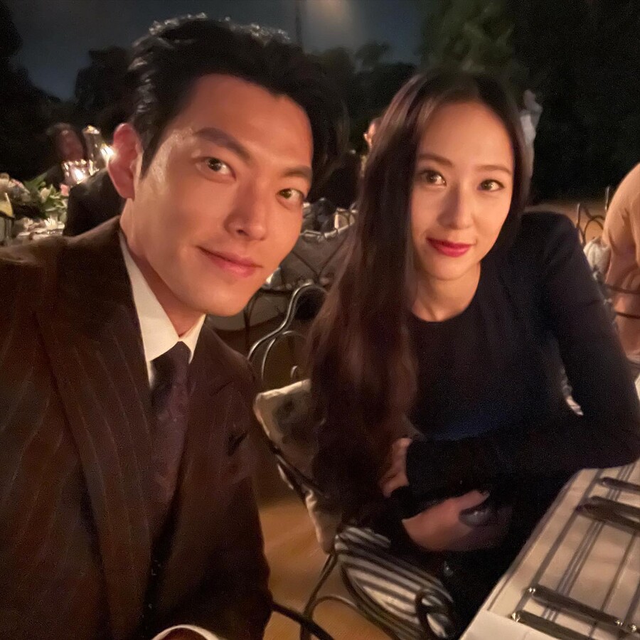 ♥신민아도 인정할 케미…9년만에 만난 김우빈‧정수정 "오랜만이다"