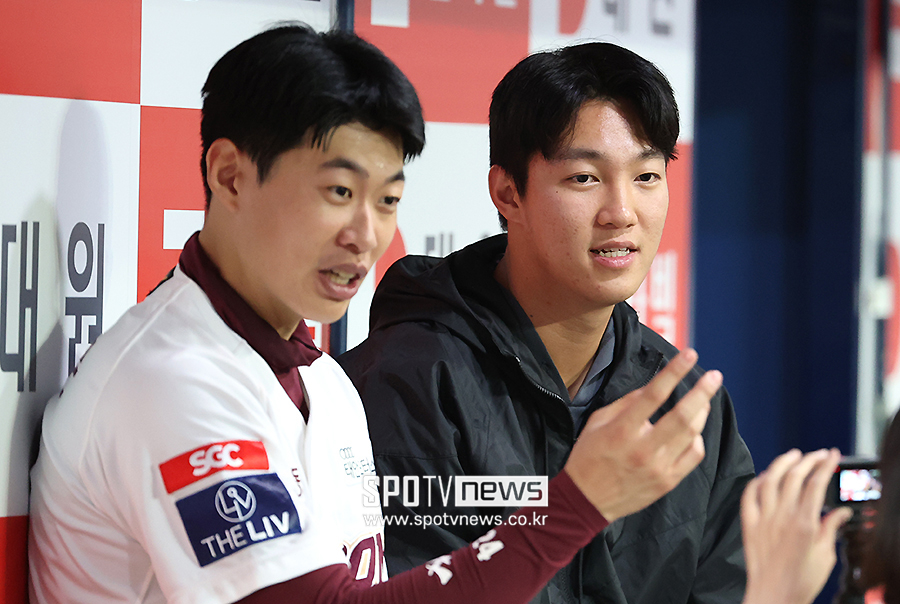 ▲ 안우진 송성문 ⓒ곽혜미 기자