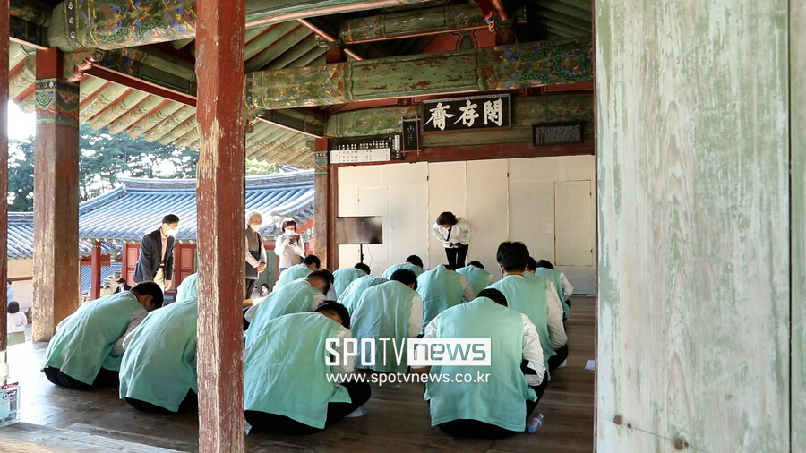▲ 한국국학진흥원은 활인심방 체험뿐 아니라 퇴계 선생의 좌우명 목판인출 체험, 'Funny 선비스토리', 가훈쓰기 체험 등 다양한 문화체험 프로그램을 선보이고 있다. ⓒ 안동, 이충훈 기자