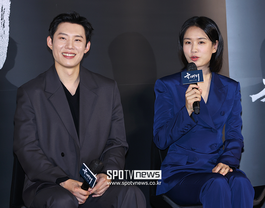 [포토S] 김성철-안은진, '올빼미'에서 만난 전설의 한예종 10학번 동기