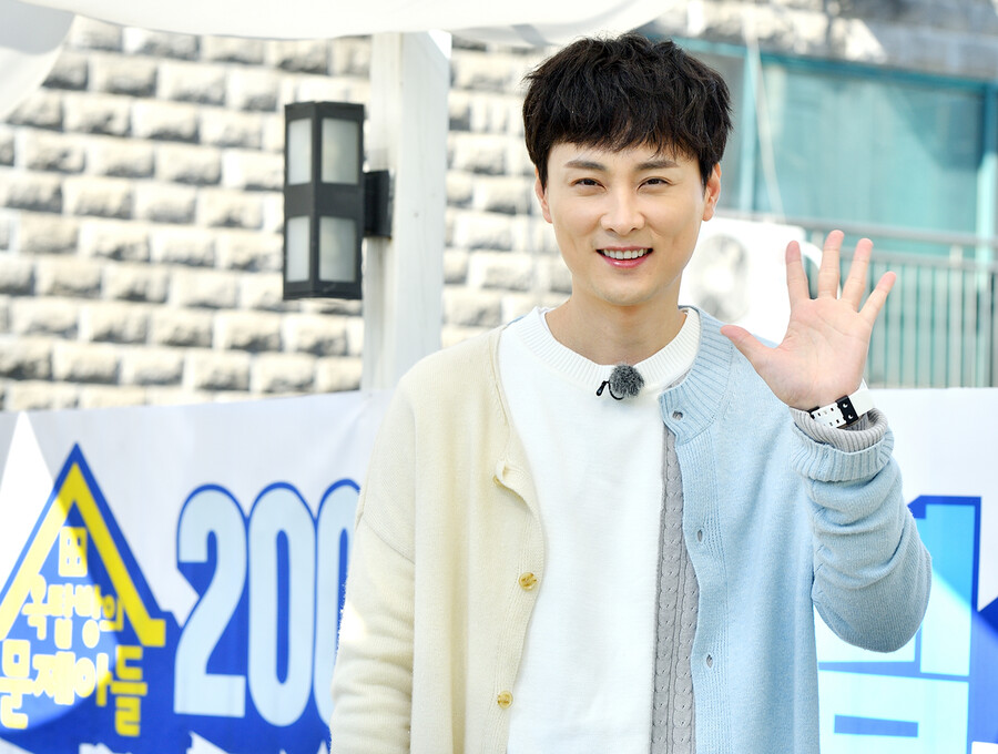 ▲ KBS2 예능프로그램 '옥탑방의 문제아들' MC 민경훈. 제공| KBS
