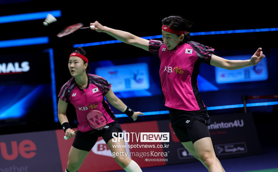 ▲ 이소희(오른쪽)와 신승찬 ⓒBWF 홈페이지 캡처