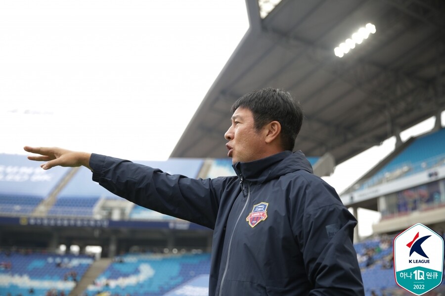 ▲ 수원FC 김도균 감독 ⓒ한국프로축구연맹