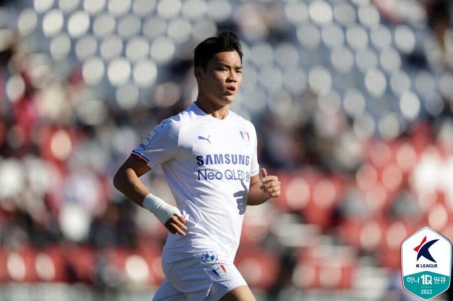 ▲ 축구대표팀의 2022 카타르월드컵 마지막 소집 훈련에 극적으로 선발된 수원 삼성 공격수 오현규 ⓒ한국프로축구연맹