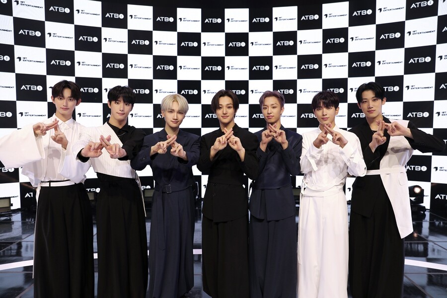 '스맨파' 바타 지원사격…ATBO, 21세기 화랑의 '애티튜드'로 컴백[종합]