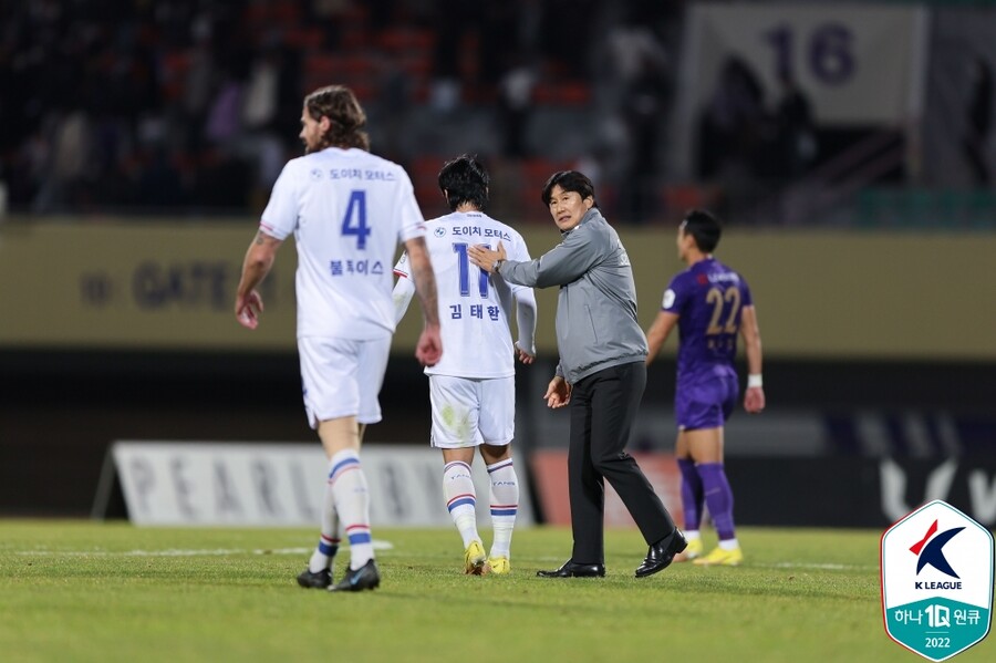 ▲ 이병근 감독. ⓒ한국프로축구연맹