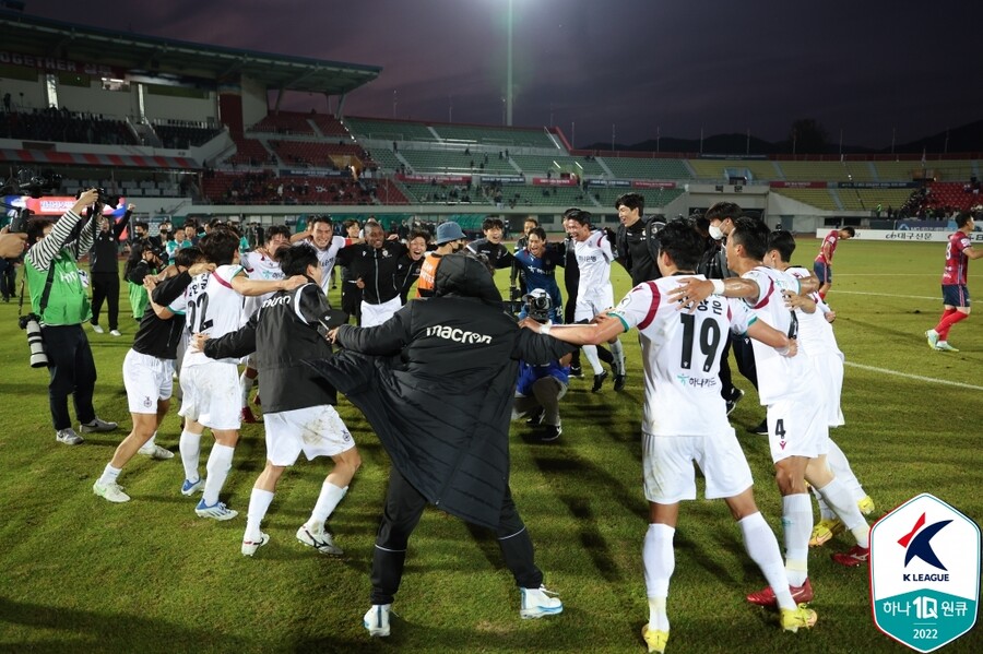 ▲ 승격의 꿈을 이룬 대전하나시티즌은 더 높은 곳을 바라본다. ⓒ한국프로축구연맹