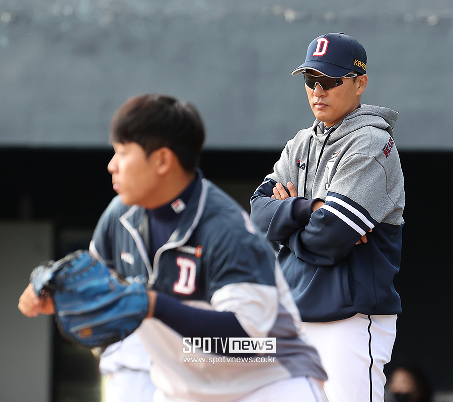 이승엽의 행복한 고민…'로하스 가세' 두산 외야는 전쟁이다