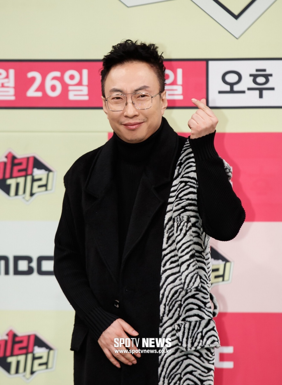박명수, '라디오쇼' 복귀 "걱정에 감사…웃는 것도 사치 아닌가 싶다"[종합]