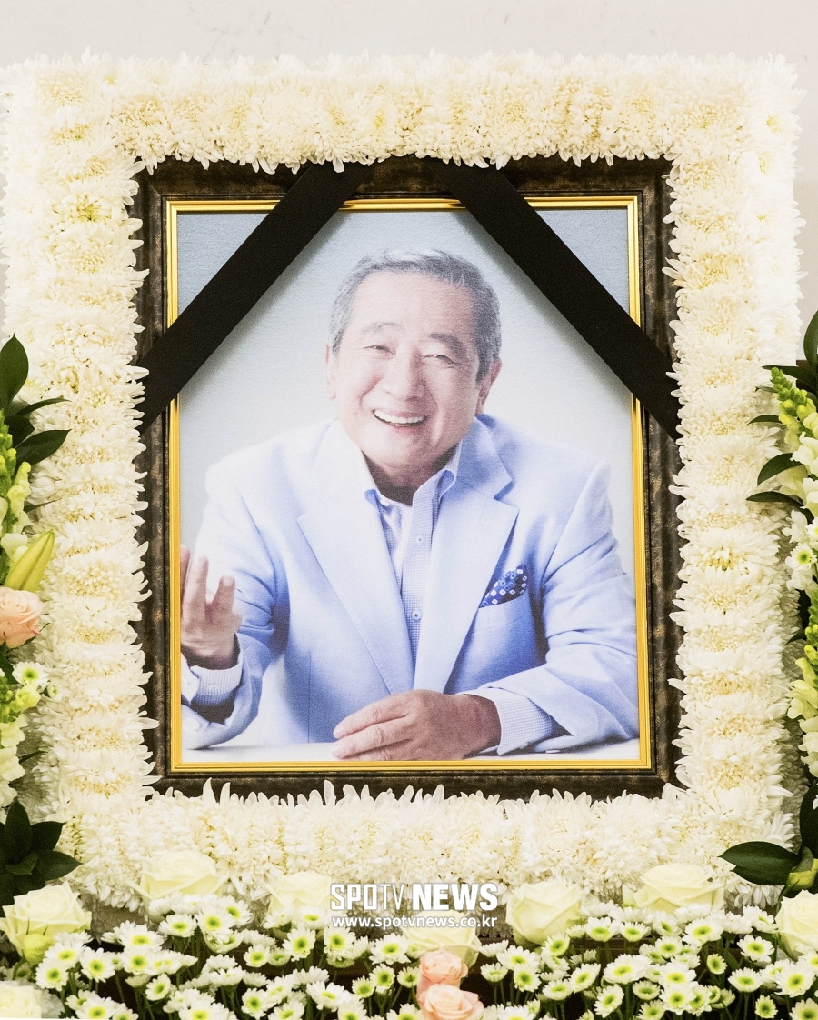 여전히 그리운 ‘국민 아버지’…故송재호, 오늘(7일) 2주기