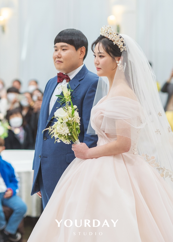 ▲ 제공| 해피메리드컴퍼니, 웨딩디렉터봉드, 로자스포사, 스플렌디노, 더블앤, 진하, 서윤, 닉스플로스, 어반스튜디오, 규중칠우, 정부자스타일리스트, 웨딩미