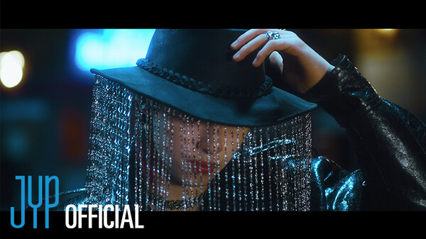 ▲ 엑스디너리 히어로즈 신곡 '헤어 컷' 뮤직비디오 티저. 제공|JYP엔터테인먼트