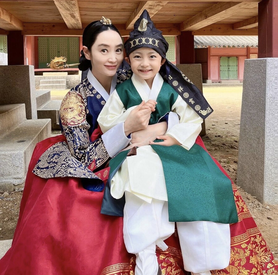 ▲ 출처| 김혜수 인스타그램