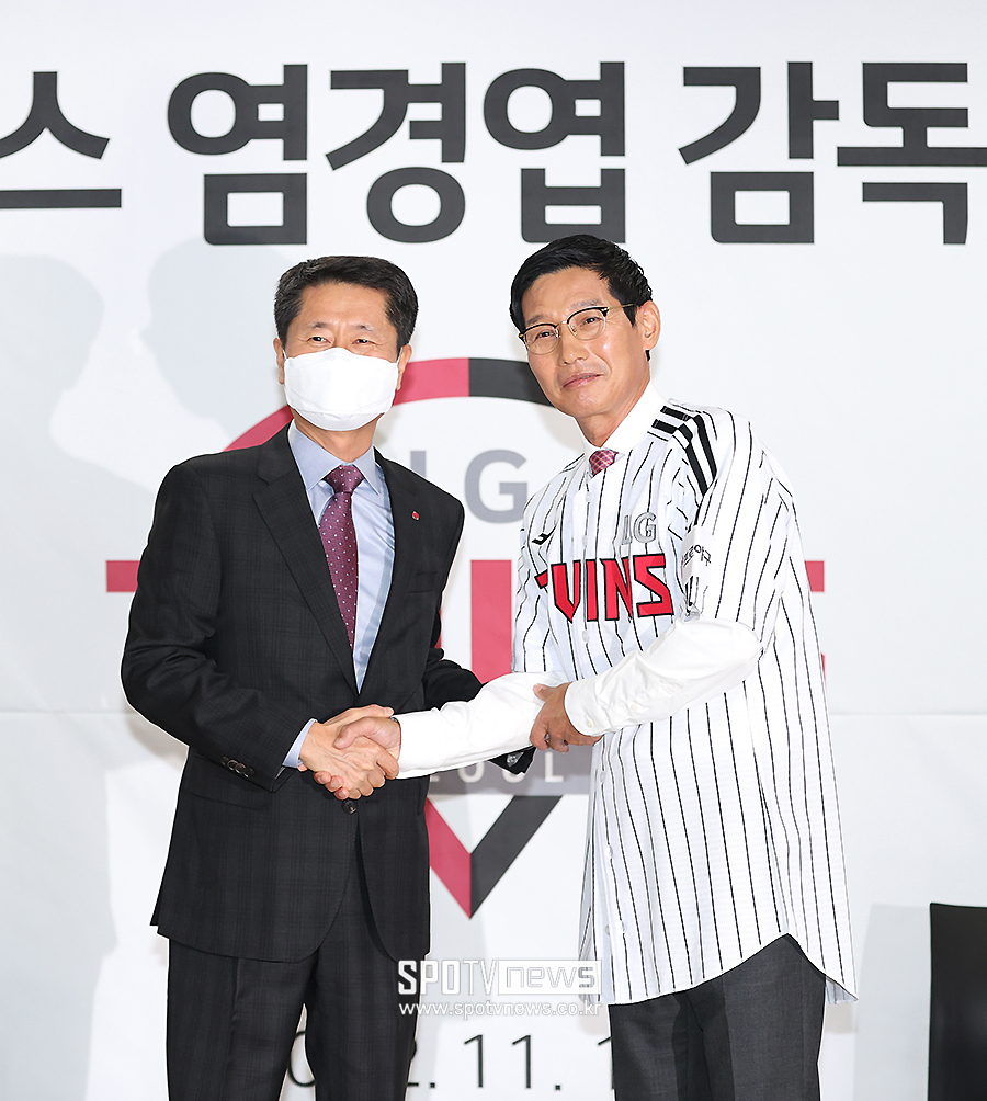 ▲ 김인석 대표이사 염경엽 감독 ⓒ곽혜미 기자