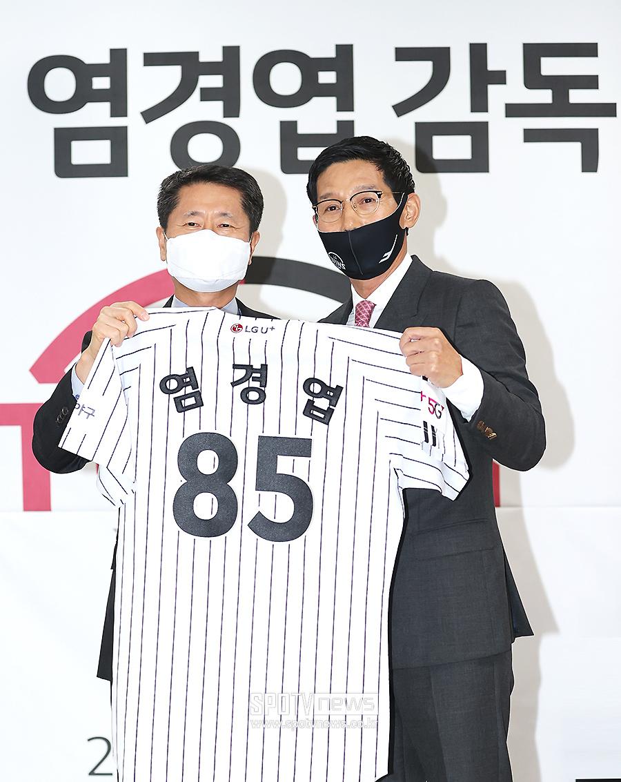 ▲ 김인석 대표이사 염경엽 감독 ⓒ곽혜미 기자