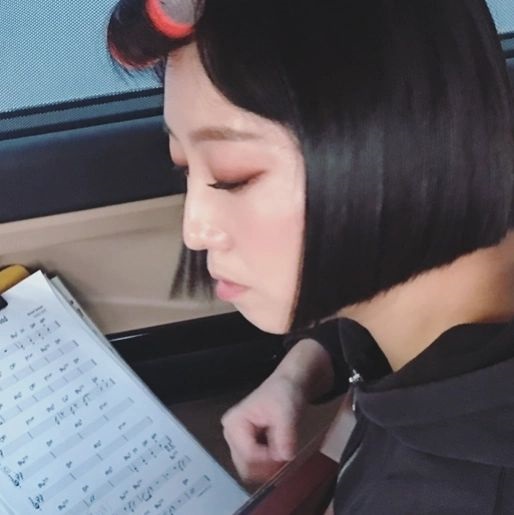 "목에 손이 달렸나?"…'조정치♥' 정인, 깜짝 놀랄 사진 한 장