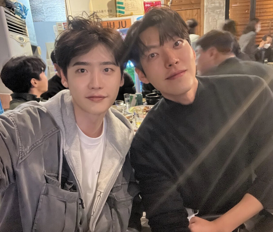 이종석X김우빈, 여전한 '8년 우정'…막 찍은 투샷도 '훈훈'