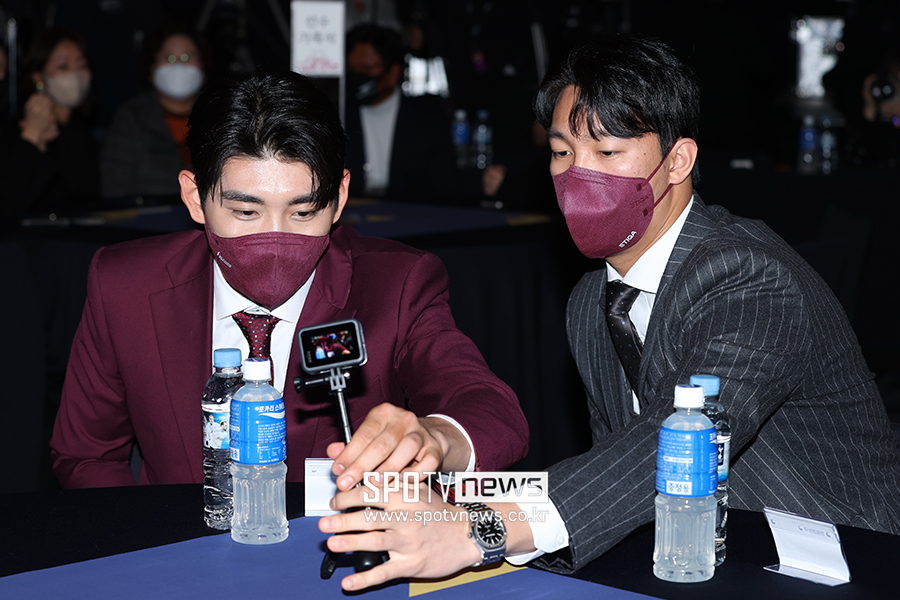 ▲ 이정후 안우진 ⓒ곽혜미 기자