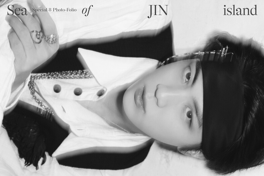 방탄소년단 진, '스페셜 8 포토-폴리오' 이미지 공개…'선장+해적' 콘셉트 완벽 소화