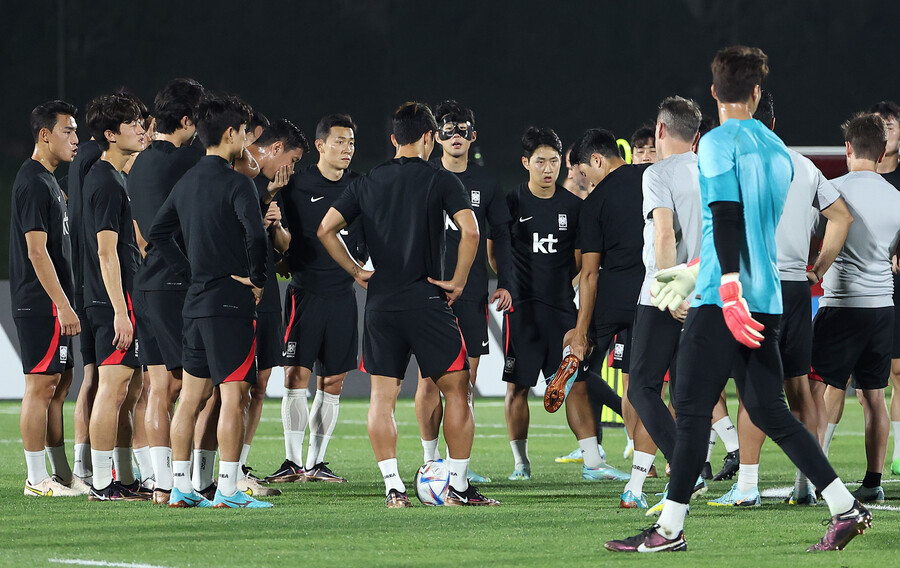 ▲ 축구대표팀이 17일 오후(한국시간) 카타르 도하의 알 에글라 훈련장에서 두 번째 훈련을 가졌다. ⓒ연합뉴스