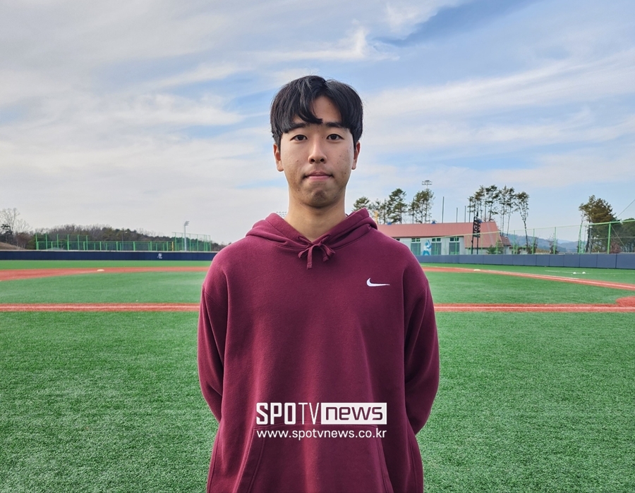 ▲ 인터뷰 중인 키움 히어로즈 투수 노운현. ⓒ원주, 박정현 기자